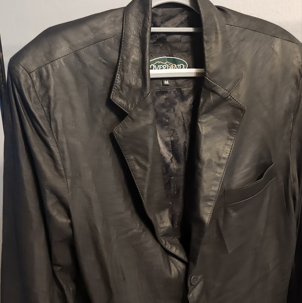 Blazer - Picture 3 of 4